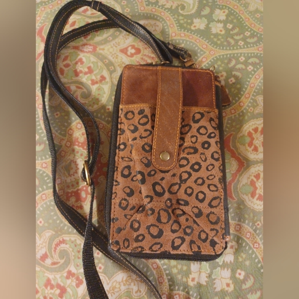 Vaan & Co Leopard Print Shoulder Crossbody Bag Clutch Purse